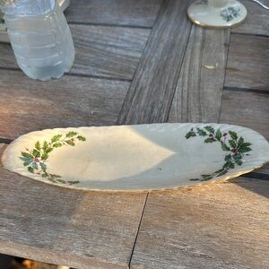 Lenovo Cream and Green Decorative Plate